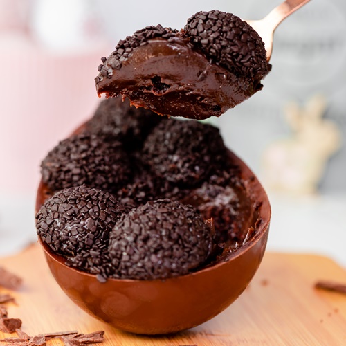 OVO DE COLHER BRIGADEIRO