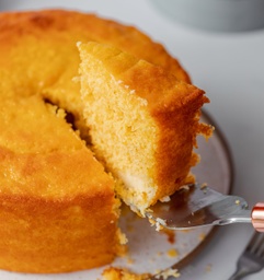 [45] BOLO MILHO COM  REQUEIJÃO